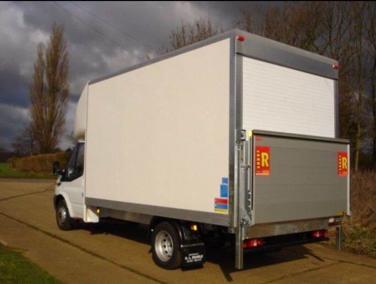 24/7 URGENT MAN AND VAN HIRE SERVICE  HOUSE / FLAT / OFFICE / PIANO REMOVALS