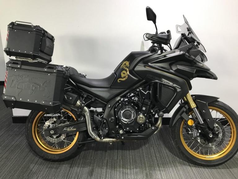 VOGE DS 525 X BLACK KNIGHT, 2025/25, JUST 3,115 MILES, FULL LUGGAGE, FSH