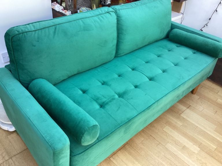 Modern sofa/ 3-seater couch