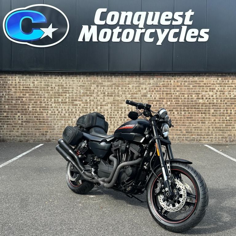 Harley-Davidson XR1200X. Awesome flat track replica