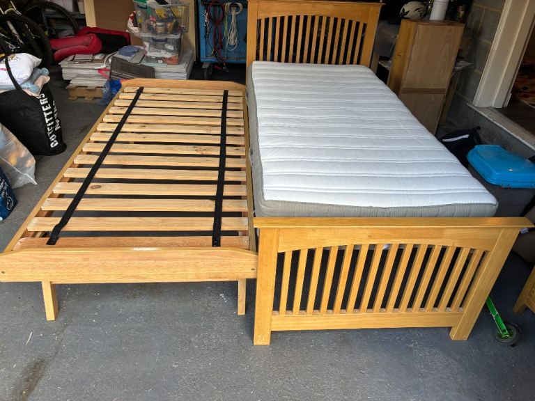 Willis and Gambier Espirit  solid oak Single Wooden Bed Frame and trundle bed
