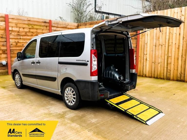 2016 Peugeot Expert Tepee 4 Seat Automatic Wheelchair Accessible Vehicle with Access Ramp MPV Die...