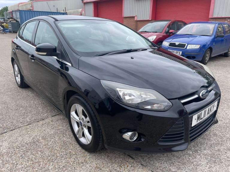 2011 Ford Focus 1.6 Zetec 5dr HATCHBACK Petrol Manual