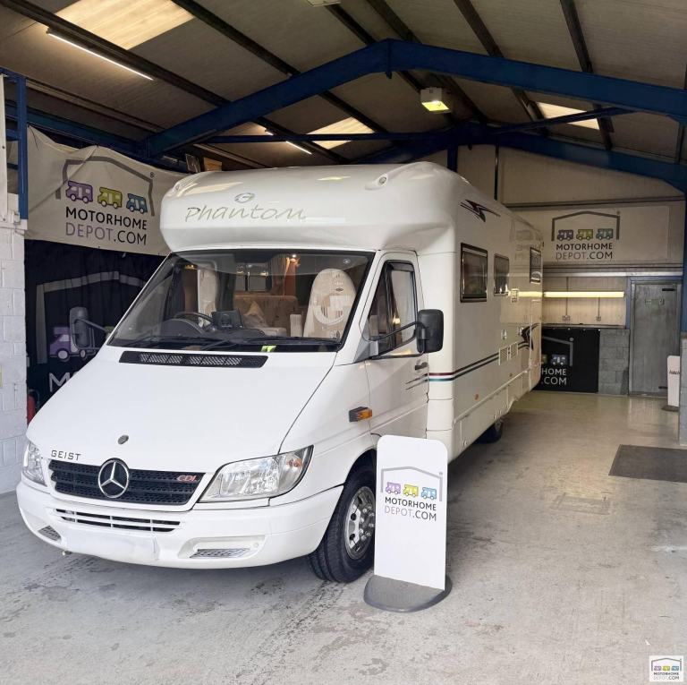 Geist Phantom Automatic 4 Berth Fixed Bed With Garage 4 Travelling Belts 4 berth