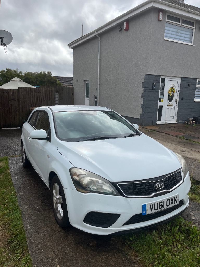 Kia, PRO CEED, Hatchback, 2011, Manual, 1396 (cc), 3 doors