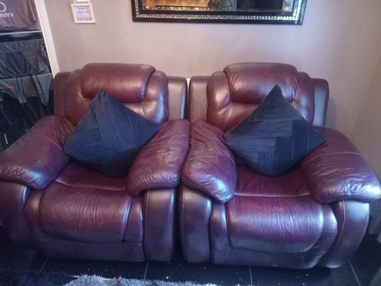 Recliner leather sofa 2 one seaters and a 3 seater 