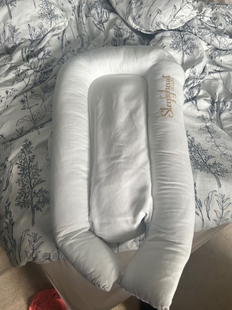 Sleepyhead Deluxe Dock (£130 new)