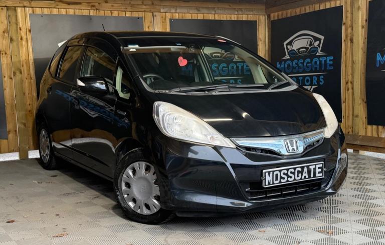 2023 Honda Fit HYBRID ELECTRIC Manual