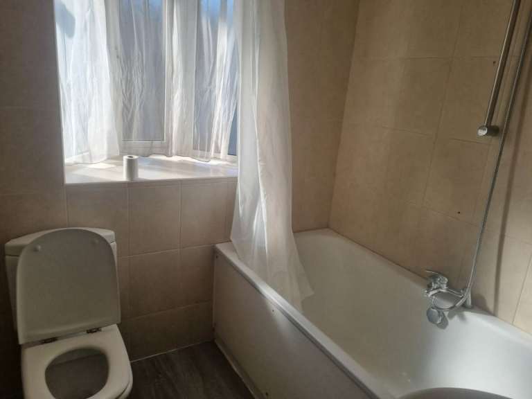 Double room at dollis hill in £795pcm