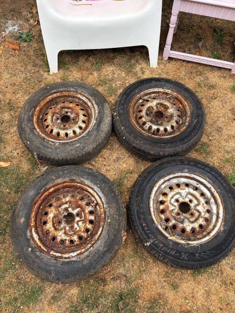 Triumph spitfire wheels 