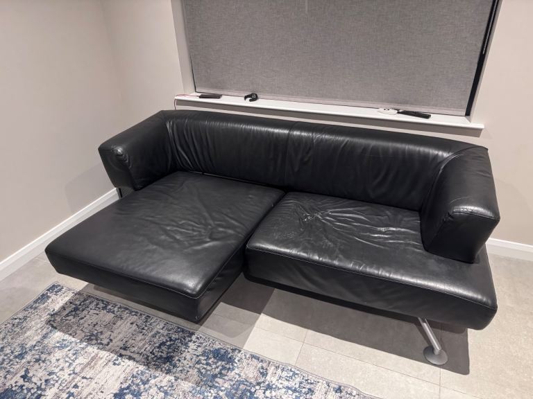 2 seater leather sofa/chez long