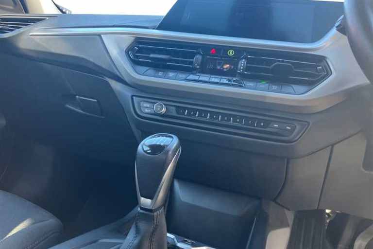 2022 BMW 1 Series 118i [136] SE 5dr [Live Cockpit Professional] HATCHBACK PETROL Manual