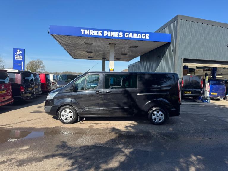 Ford Transit Custom 2.2 TDCi 125ps D/Cab L2 Limited Factory Fit Crew Cab No Vat