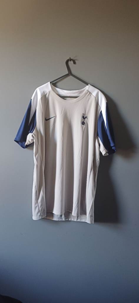 Nike Tottenham Hotspur Football Shirt – first shirt XL   2nd Shirt 2XL  3rd shirt Large
