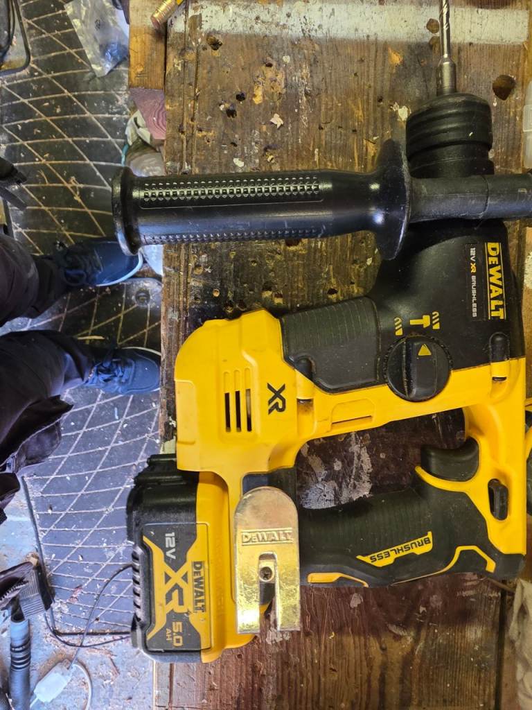 DeWalt Brushless 12v  sds Drill – Good Condition