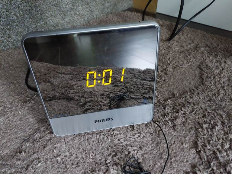 Radio clock