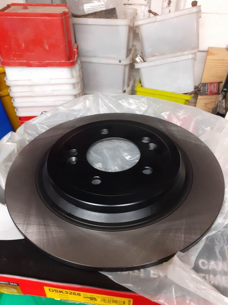 Hyundai tucson brake discs