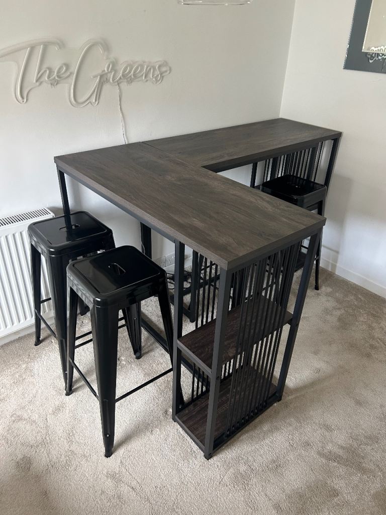 Bar Table with Four Stools - Great Condition