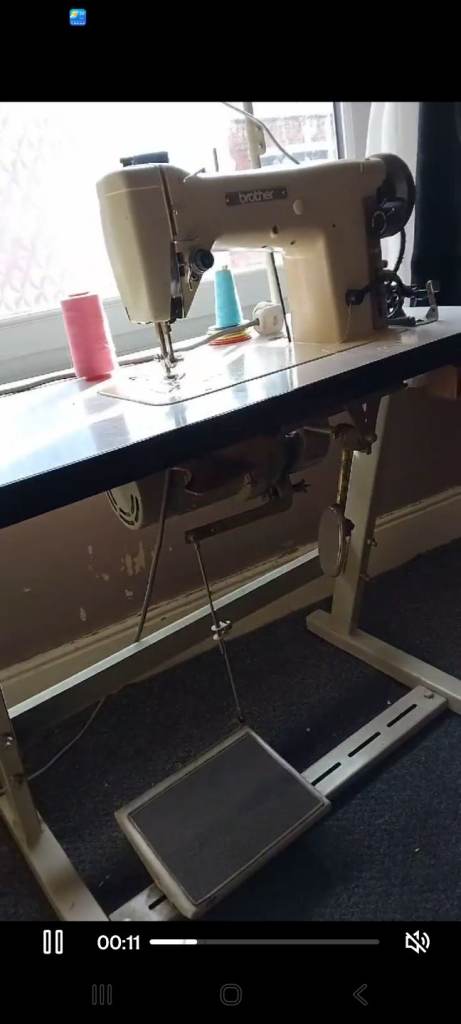 Brother lock stitch industrial sewing machine with heavy duty and motor 