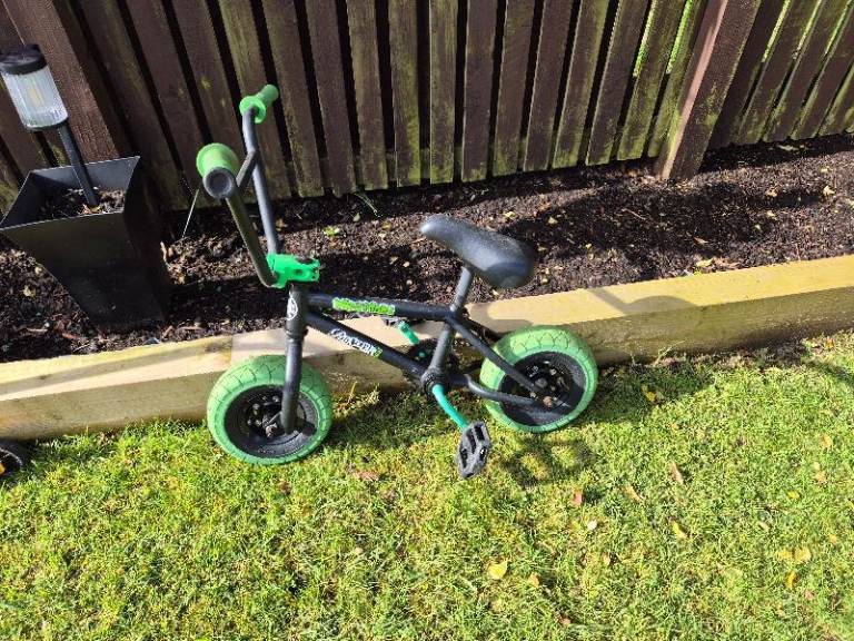 Mini rocker stunt bike