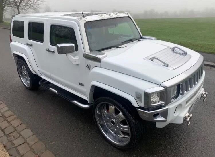 2023 Hummer H3  PETROL Automatic