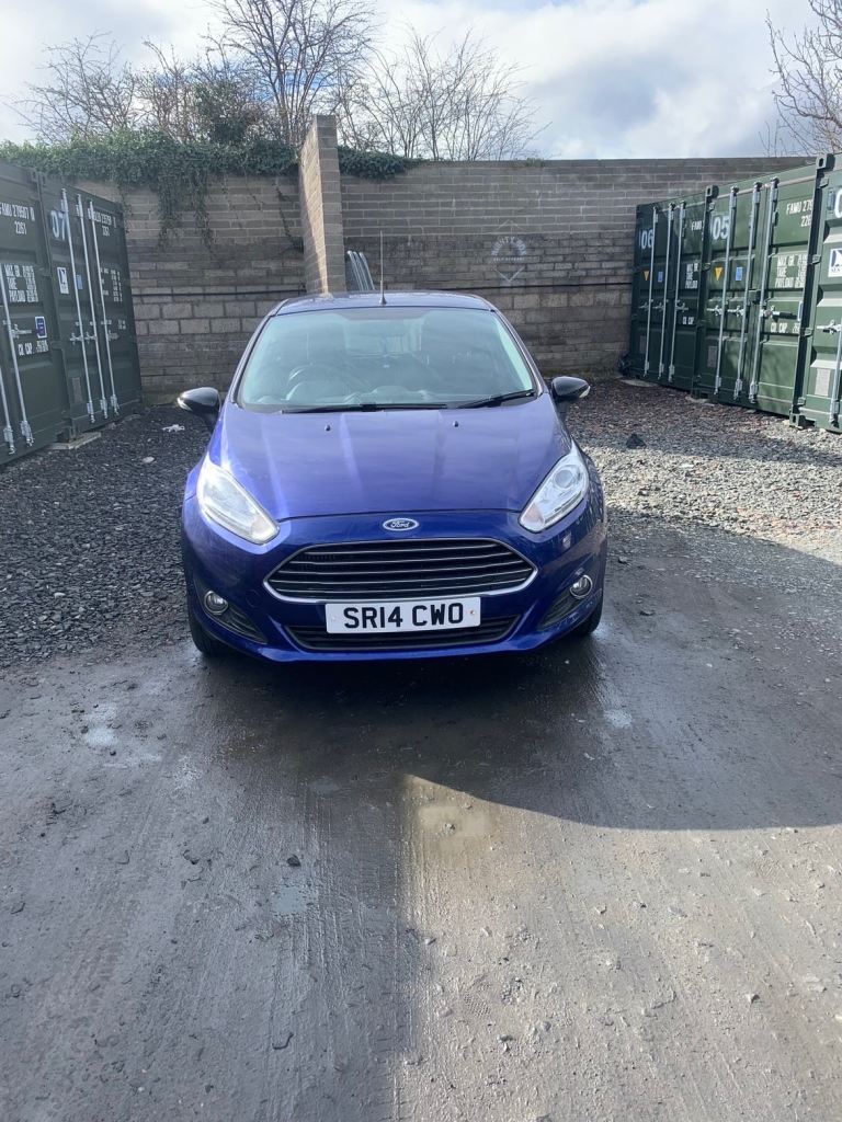 Ford fiesta zetec 1.0 ecoboost manual 2014