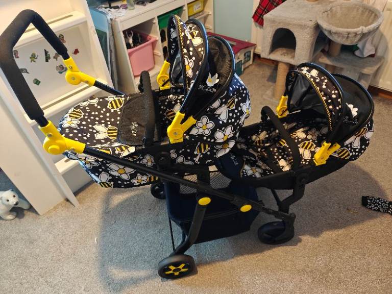 Daisy Chain Pinnacle double dolls pram (Bumblebee)