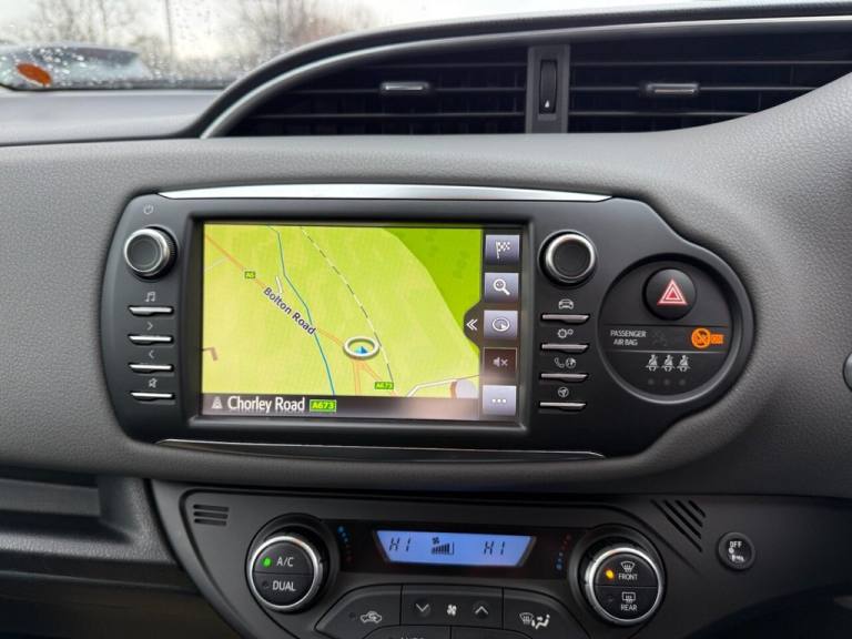 2018 Toyota Yaris 1.5 Hybrid Icon Tech 5dr CVT HATCHBACK PETROL/ELECTRIC Automatic