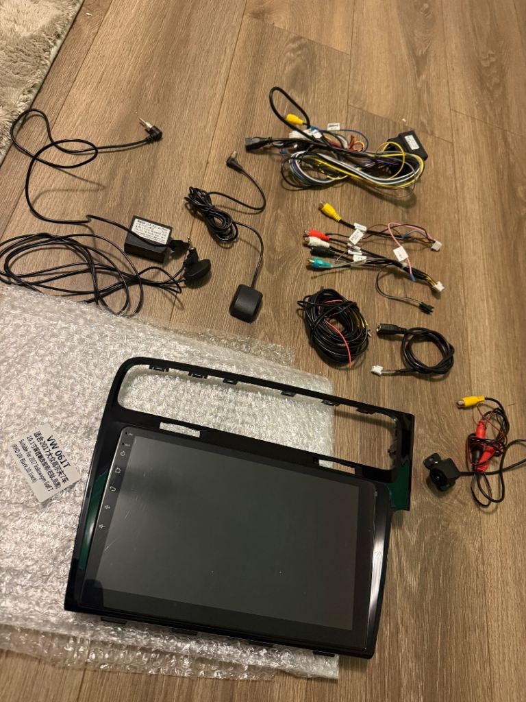 Car radio head unit suitable for VW GOLF 2017