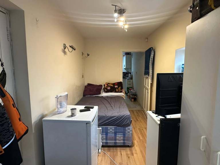 Studio room to Rent – South Harrow, HA2 0PN (All Bills Included)