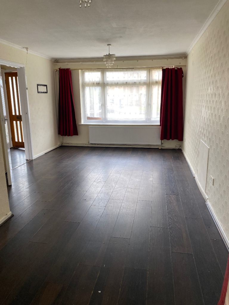3 bedroom house to rent in barking 