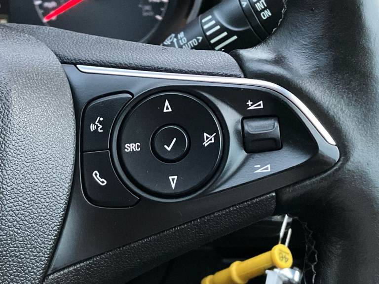 2020 Vauxhall Grandland X 1.2 Turbo SRi Nav 5dr Hatchback PETROL Manual