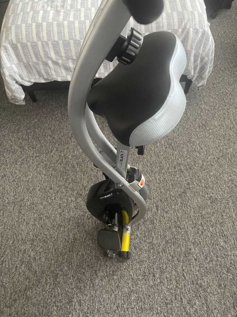 Foldable exercise bike 