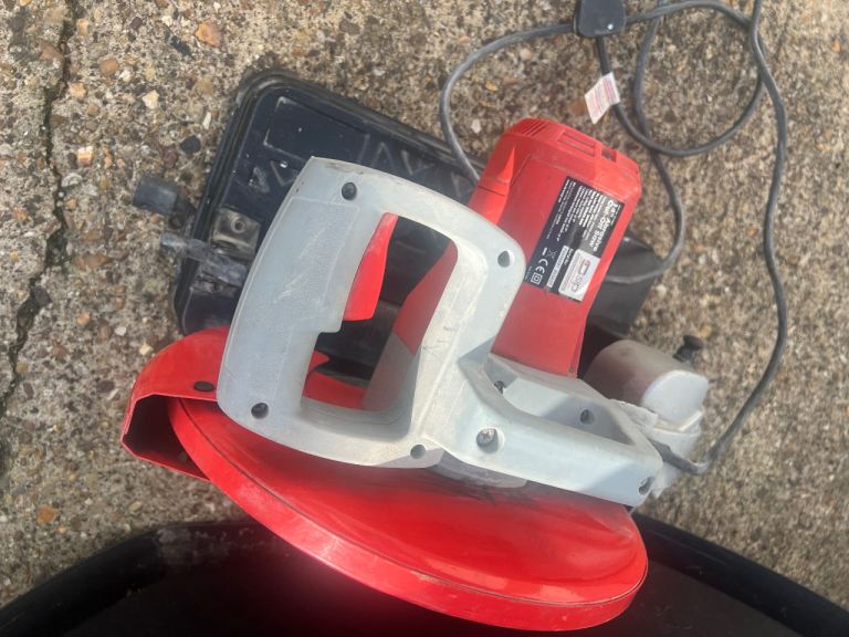 Cut off saw