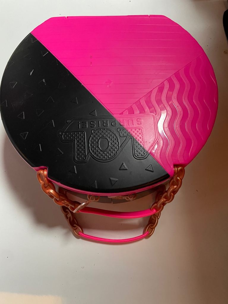 Huge Bundle of LOL Dolls Toys