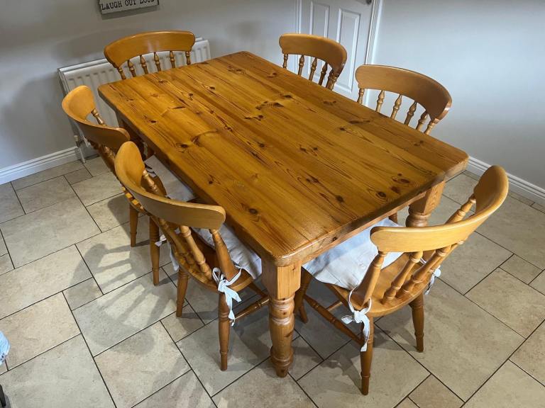 Kitchen table and chairs 