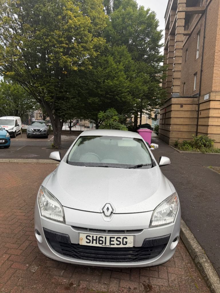 Renault, MEGANE, Hatchback, 2011, Manual, 1598 (cc), 5 doors SPARES OR REPAIR 