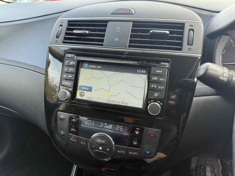 2015 Nissan Pulsar 1.2 DiG-T Tekna 5dr HATCHBACK Petrol Manual