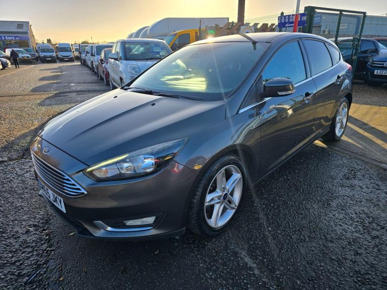 2016 Ford Focus 1.0 EcoBoost 125 Titanium 5dr HATCHBACK PETROL Manual