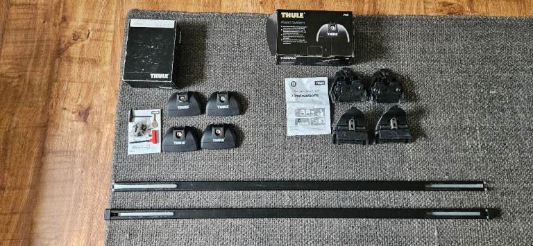 ​Audi Q3 Roof Rack - Thule Set (120cm SquareBars, 753 Feet, Kit 4027)