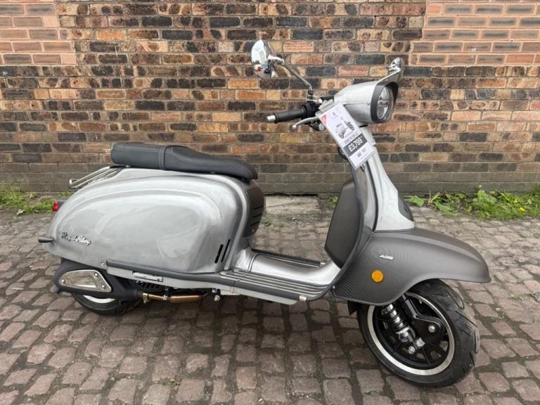 Royal Alloy TG125 LC, Natural Carbon, Scooter CVT Euro 5