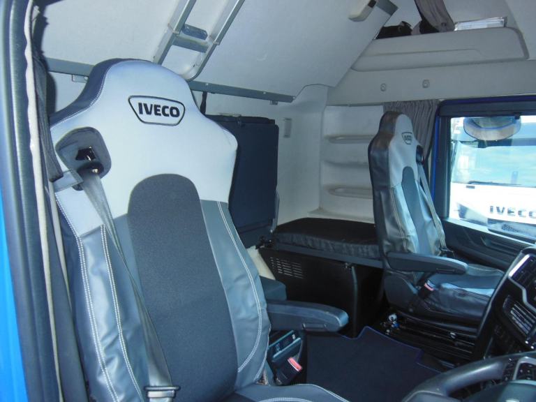 2021 '71' Iveco 570 S WAY 6X2 mid lift / steer