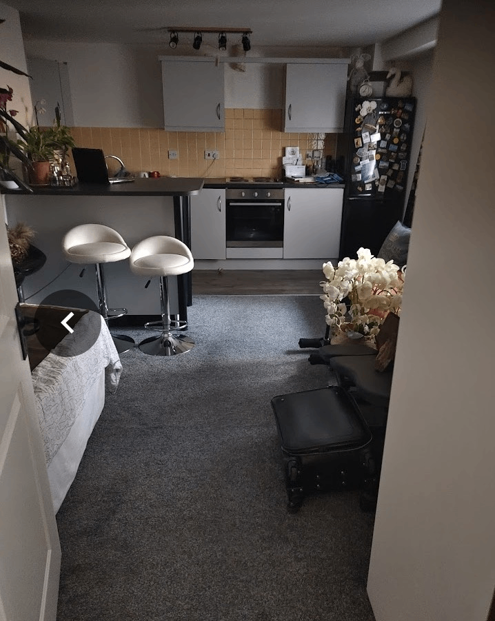 1 Bed Flat Tilbury Town 7 mins from Train Station