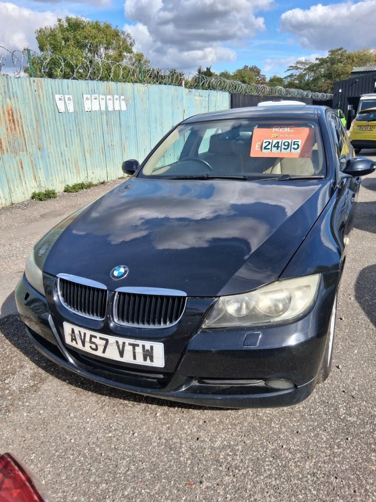 BMW 3 SERIES 2.0 320d SE Saloon 2007