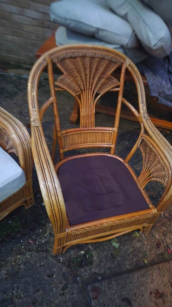 2 piece wicker set