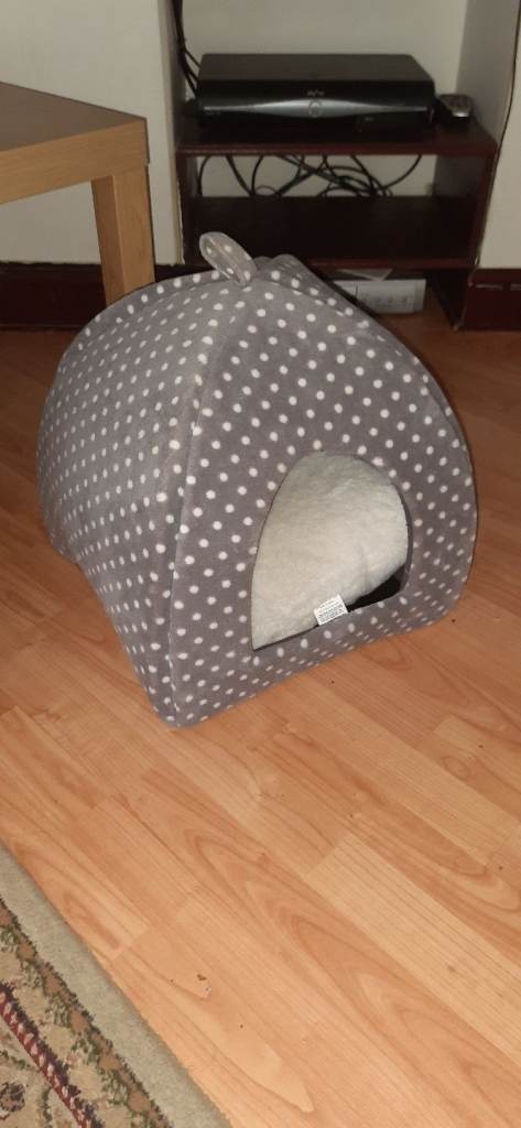 Cats nest bed