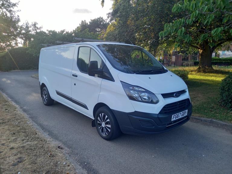 2017 Ford Transit Custom 2.0 TDCi 105ps Low Roof Van Long wheel base FSH FUll mot NO VAT PANEL VA...