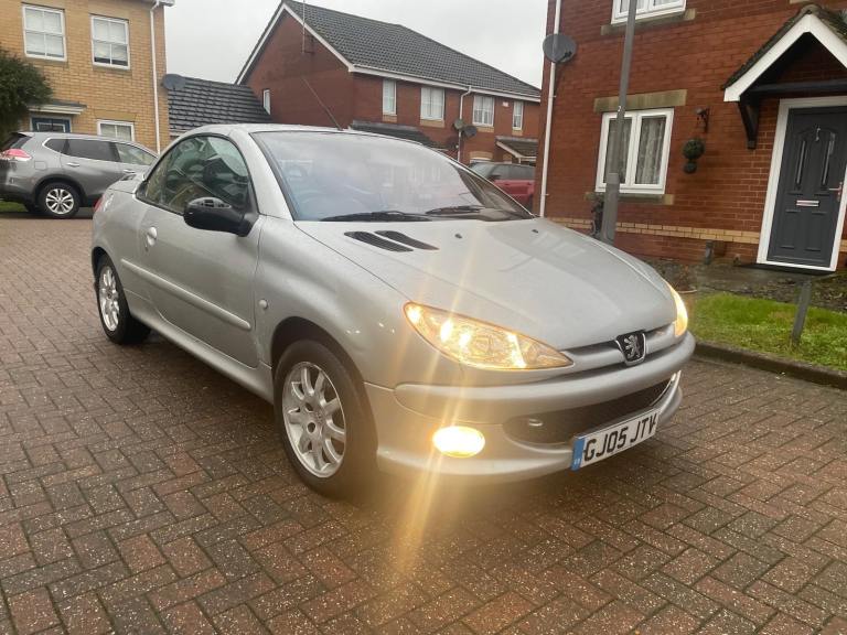 Peugeot, 206, Convertible, 2005, Manual, 1587 (cc), 2 doors