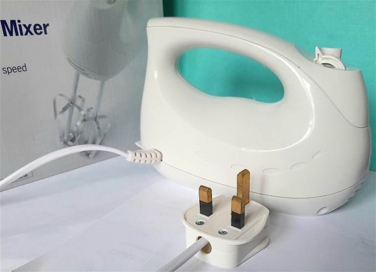 ELECTRIC FOOD MIXER - 240 Volt - 125 Watts