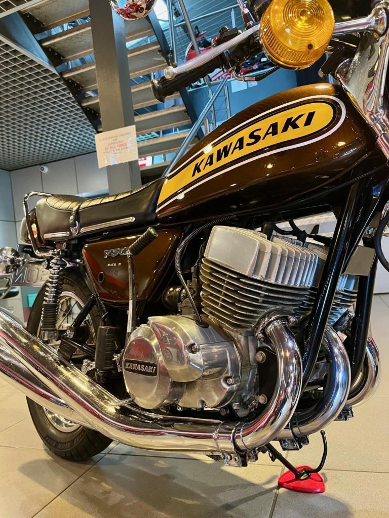 *SOLD* KAWASAKI H2 750 TRIPLE 1974 - PART OF A PRIVATE H2 COLLECTION - STUNNING